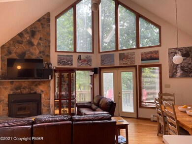 living area window wall