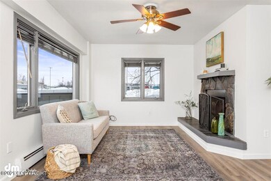 06-Living Room_SOPH5536