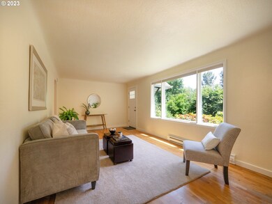 1842 Riverview St, Eugene, OR 97403 - photo 6