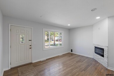 7511 Joseph Ave, La Vista, NE 68128 - photo 5