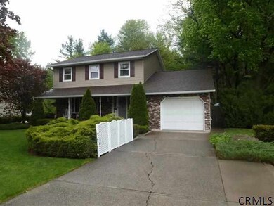 24 Fairway Ln, Schenectady, NY 12304 - photo 2