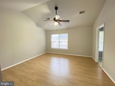 20836 Shamrock Glen Cir, Germantown, MD 20874 - photo 7