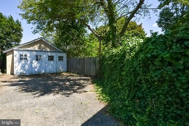 11 Elmhurst Place, Wilmington, DE 19804 - photo 2