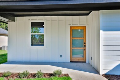 1401 Anthony St, Gainesville, TX 76240 - photo 2