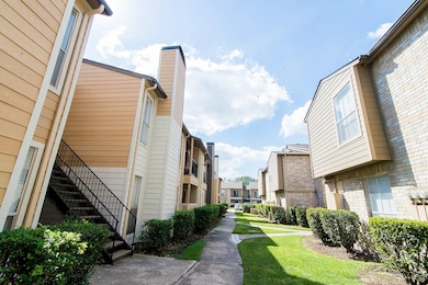 8455 Will Clayton Pkwy unit 201, Humble, TX 77338 - photo 2