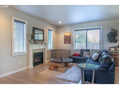 1906 Debra Sue Ct, Eugene, Or, OR 97404 - photo 6