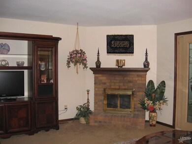 1806 Ayr Dr, New Haven, IN 46774 - photo 3