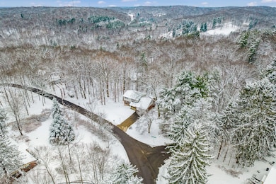 439 Pine Tree Dr NE, Granville, OH 43023 - photo 5