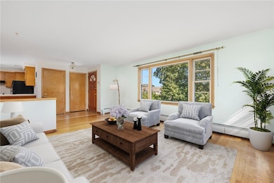 83 Fessenden St, Warwick, RI 02886 - photo 7