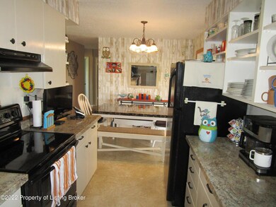 511 W Ash Ave, Glen Ullin, ND 58631 - photo 3