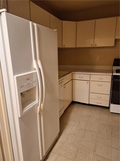 The Crawford unit 1006, Portsmouth, VA 23704 - photo 4