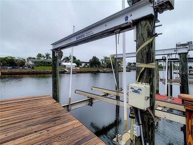 20,000 lb. electric boat lift