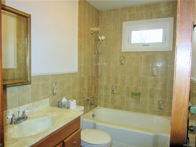 294 East Ave, North Tonawanda, NY 14120 - photo 6