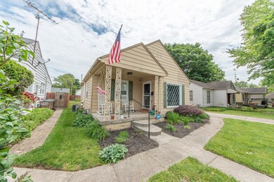 1913 Pennsylvania St, Columbus, IN 47201 - photo 2