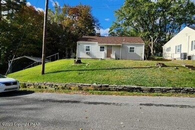 939 Conwell St, Stroudsburg, PA 18360 - photo 2