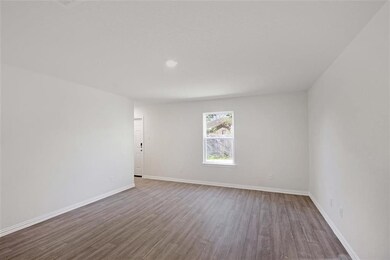 8020 Lavender St, Houston, TX 77016 - photo 4