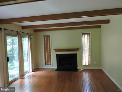 9428 Bethany Place, Montgomery Village, MD 20886 - photo 5