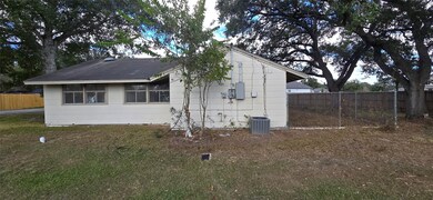 1801 Svetlik Ave, Bay City, TX 77414 - photo 4