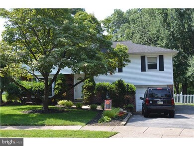 906 Georgetown Rd, Swarthmore, PA 19081 - photo 2