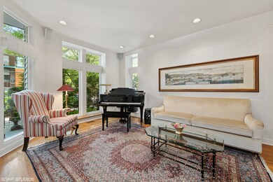 1946 N Howe St, Chicago, IL 60614 - photo 3