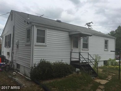 1413 Asbury Ct, Hyattsville, MD 20782 - photo 3