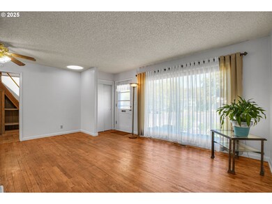 608 E Franklin St, Newberg, OR 97132 - photo 5