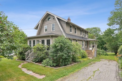 27 Hodge Street Wiscasset
