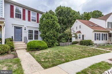 6362 Chimney Wood Ct, Alexandria, VA 22306 - photo 2