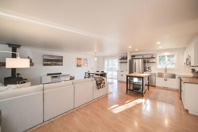 63634 Hunters Cir, Bend, OR 97701 - photo 4