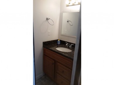 231 Stonebridge Dr unit 231, Nashua, NH 03063 - photo 6