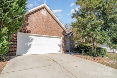 315 Tamarack Dr, Matthews, NC 28104 - photo 3