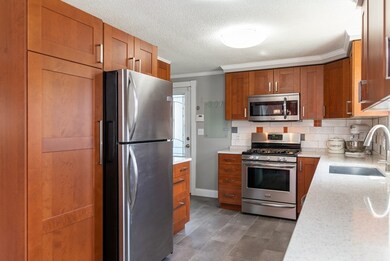 751 Varnum Ave, Lowell, MA 01854 - photo 6