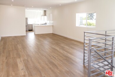 4632 W 18th St unit 1/2, Los Angeles, CA 90019 - photo 3