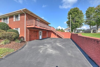 108 Mountain View-4