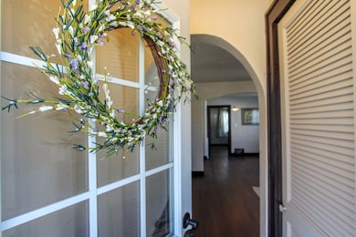 719 Goodland Ave, South Bend, IN 46628 - photo 3