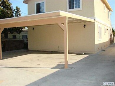 PARKING/CARPORT