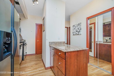 (6) Kitchen other angle