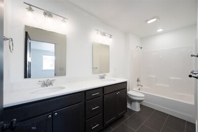 Photos of similar Unit