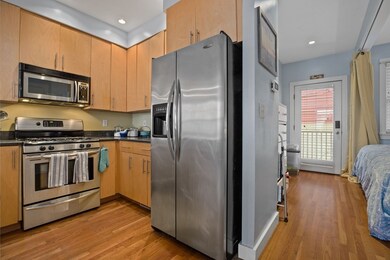 273 W 2nd St unit 1, Boston, MA 02127 - photo 7