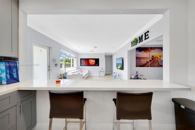 1360 W 4th Ln, Hialeah, FL 33010 - photo 4