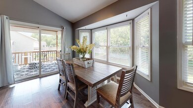 7263-Cherry-Dining-Room