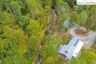 812 Jakes Mountain Rd, Deep Gap, NC 28618 - photo 4