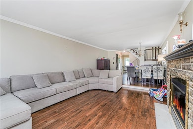 57 Redgrave Ave, Staten Island, NY 10306 - photo 3