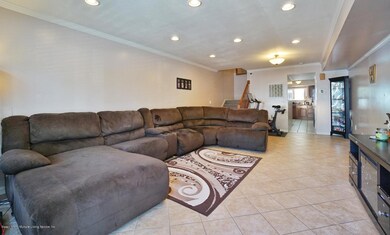 130 Corona Ave, Staten Island, NY 10306 - photo 4