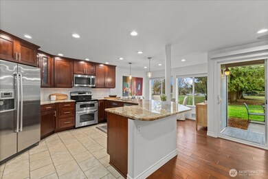 11120 NE 68th St unit B-105, Kirkland, WA 98033 - photo 5