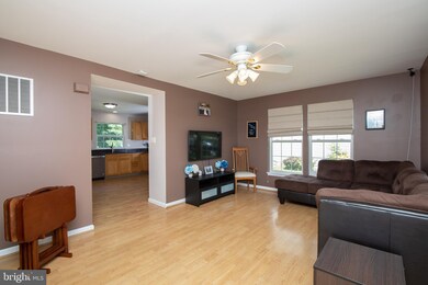 12 Yorktown Ct, Woodbury, NJ 08096 - photo 5