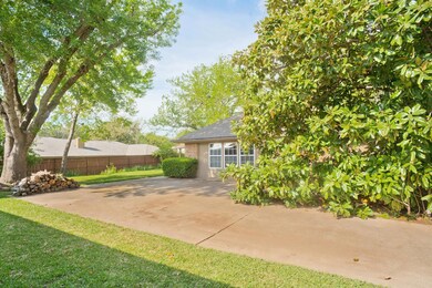 505 Raven Ct, Colleyville, TX 76034 - photo 3