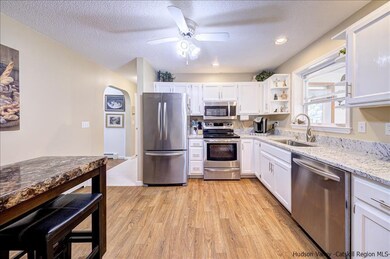 17 Elizabeth Dr, Tivoli, NY 12583 - photo 3