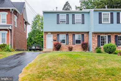 108 Stuart Ave, Downingtown, PA 19335 - photo 2