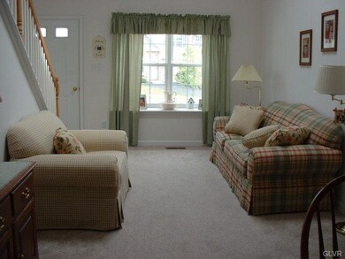 5644 Stonecroft Ln, Allentown, PA 18106 - photo 2